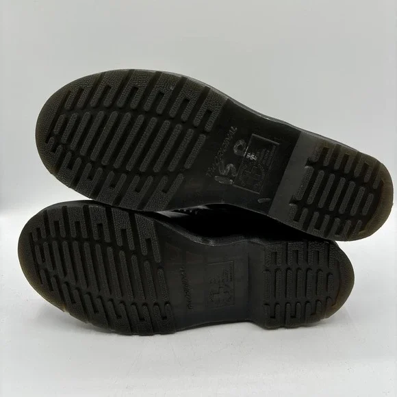 Dr. Martens 1460 Women's US 8 Black Patent Leather 8-Eye Lace-Up Combat Boots - Picture 14 of 16